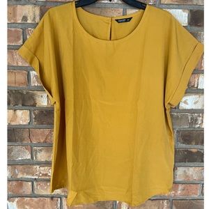 SHEIN Curve Women’s Plus Size Gold Short Sleeve Top Size 2XL